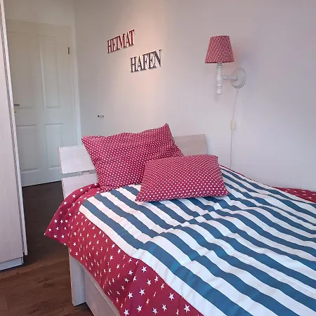 Muschelsucher * Boltenhagen (Ostseebad)